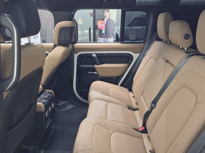 2026 LAND Rover DEFENDER photo 3