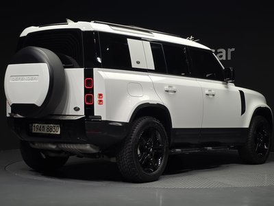 2023 LAND Rover DEFENDER — фото 3