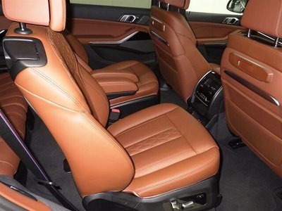 BMW X7 - 6