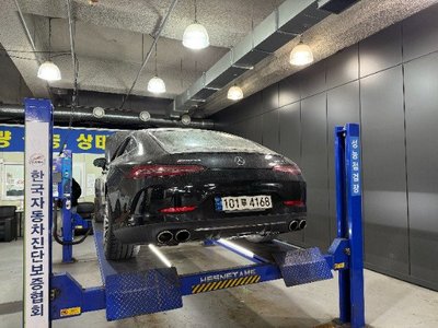 MERCEDES-BENZ GT AMG - 2