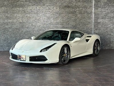 FERRARI 488 - 1