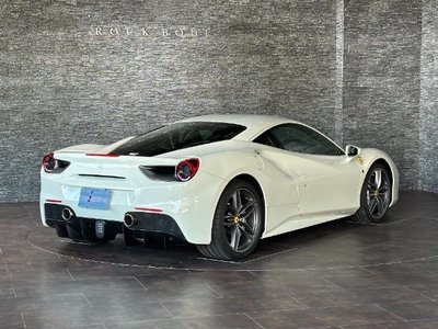 FERRARI 488 - 2