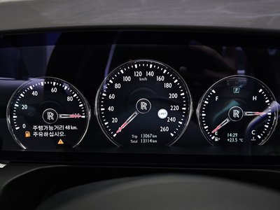 ROLLS-ROYCE GHOST - 8