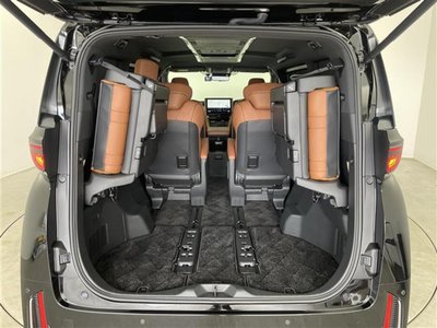 صورة مصغرة 31 لـ 2025 Toyota VELLFIRE