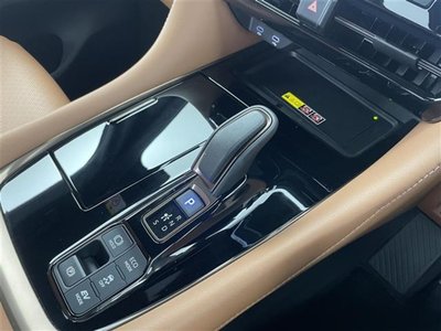 صورة مصغرة 23 لـ 2025 Toyota VELLFIRE