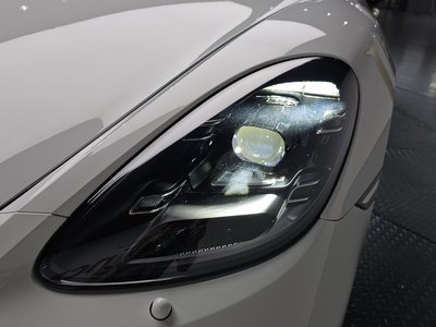 صورة 9 لـ 2019 Porsche 718