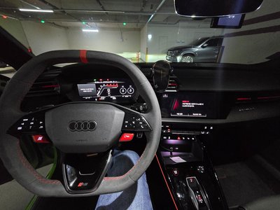 2025 AUDI RS3 — фото 5