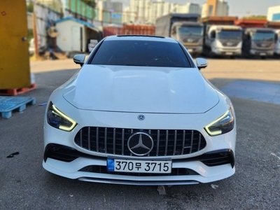 MERCEDES-BENZ GT AMG