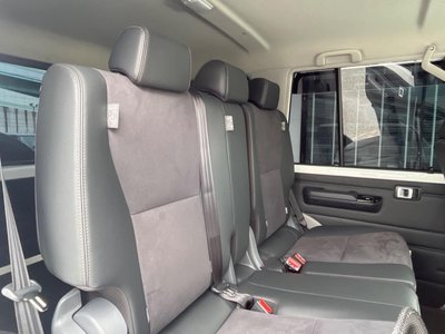 TOYOTA LAND CRUISER 70 - 10