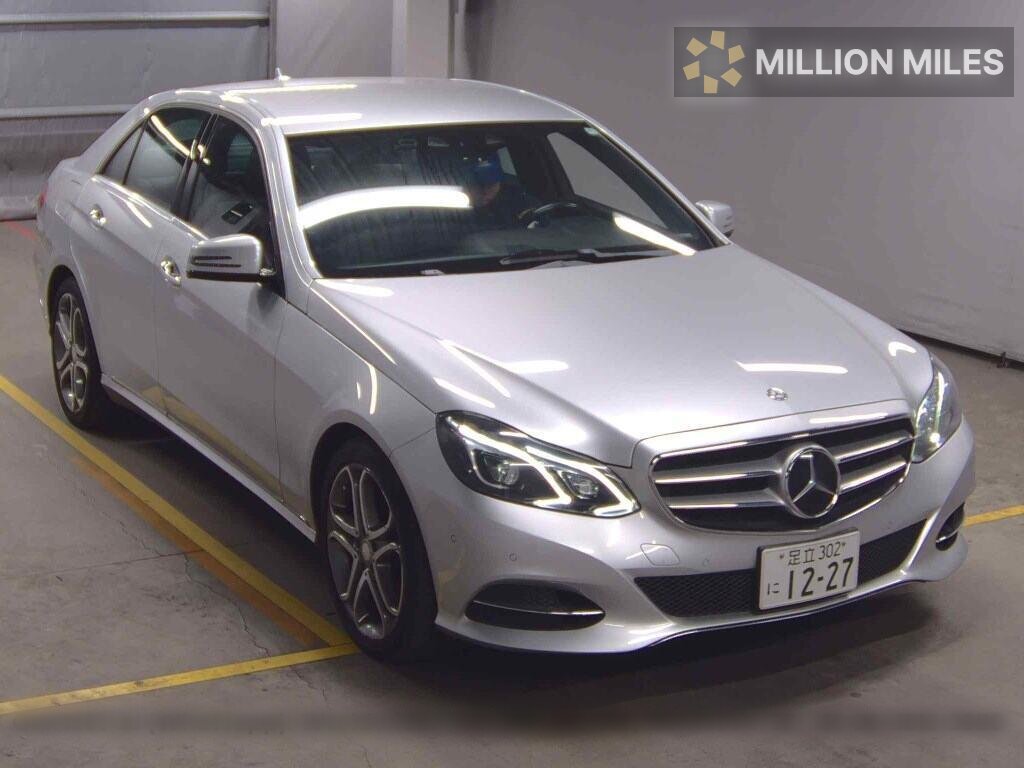 MERCEDES-BENZ E-CLASS - View 1