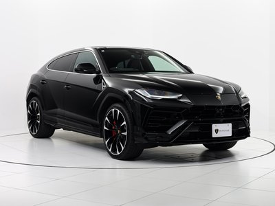 LAMBORGHINI URUS - 1