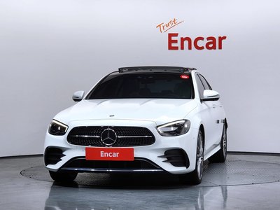 MERCEDES-BENZ E-CLASS - 2