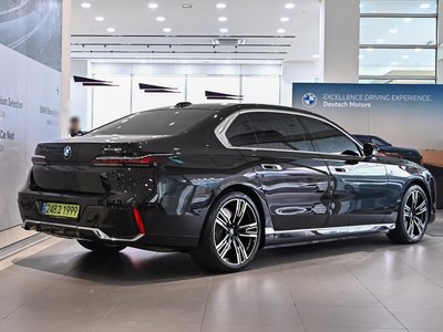 BMW I7 - 3