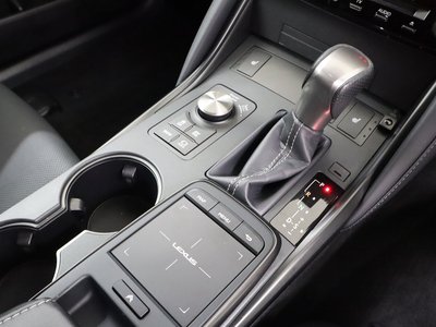 2022 Lexus IS 缩略图 19