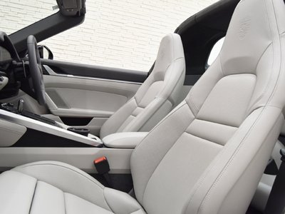 PORSCHE 911 - 9