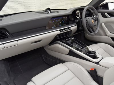 PORSCHE 911 - 10