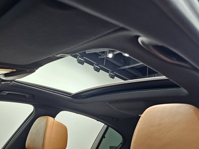 2022 BMW 5 SERIES — миниатюра 17