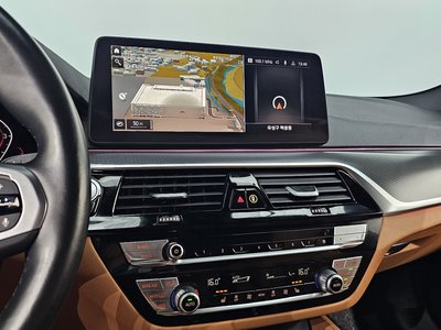 2022 BMW 5 SERIES — миниатюра 12