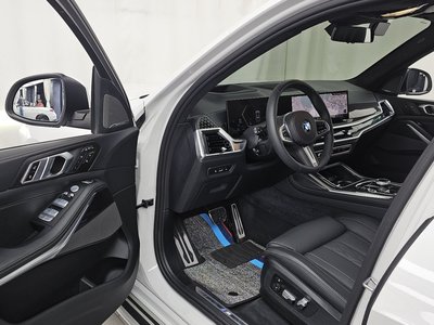 صورة 10 لـ 2025 BMW X7