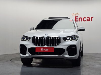 2022 BMW X5 照片 2