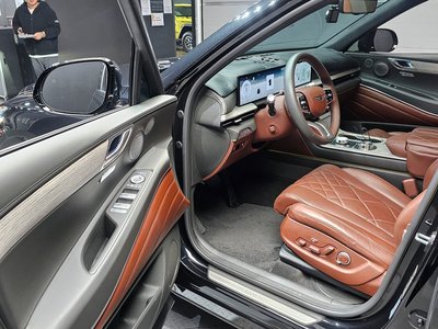 GENESIS GV80 - 10