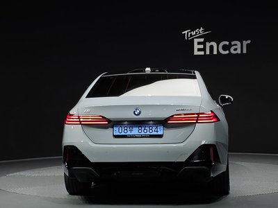 BMW I5 - 4