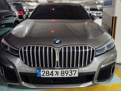 BMW 7 SERIES - 1