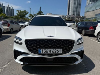 صورة 1 لـ 2025 Genesis GV70