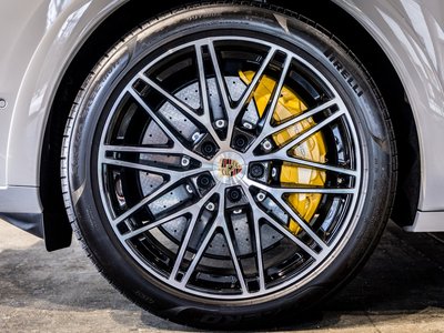 PORSCHE CAYENNE - 10