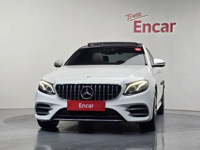 MERCEDES-BENZ E-CLASS - 2