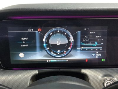 MERCEDES-BENZ E-CLASS - 8