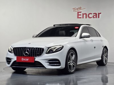 MERCEDES-BENZ E-CLASS - 1