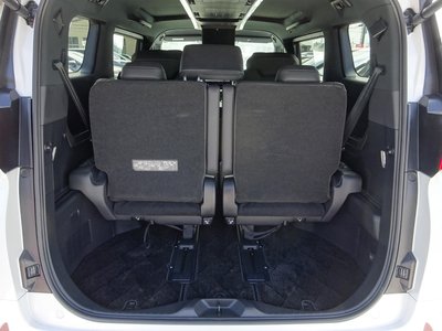 TOYOTA ALPHARD - 9