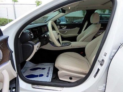 MERCEDES-BENZ E-CLASS - 6