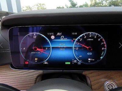 MERCEDES-BENZ E-CLASS - 9