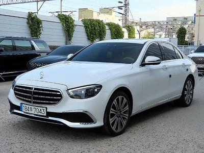 MERCEDES-BENZ E-CLASS - 4