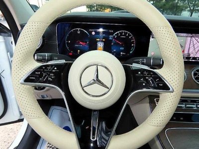 MERCEDES-BENZ E-CLASS - 8
