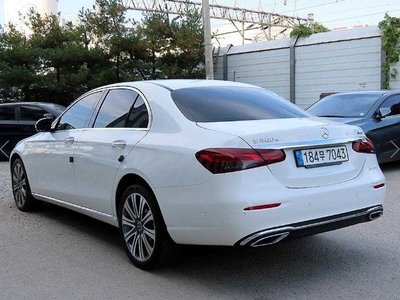 MERCEDES-BENZ E-CLASS - 2