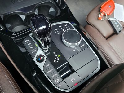 2025 BMW X4 — миниатюра 12
