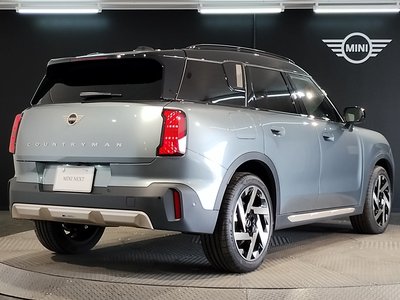 MINI MINI COUNTRYMAN - 8
