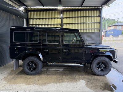 LAND ROVER DEFENDER - 4