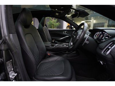 ASTON MARTIN DBX - 2