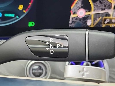 MERCEDES-BENZ E-CLASS - 8