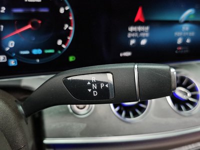 MERCEDES-BENZ CLS - 9