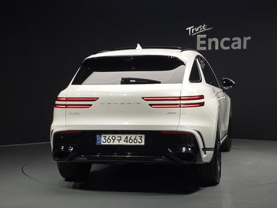 صورة 4 لـ 2024 Genesis GV70