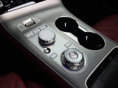 صورة مصغرة 12 لـ 2024 Genesis GV70