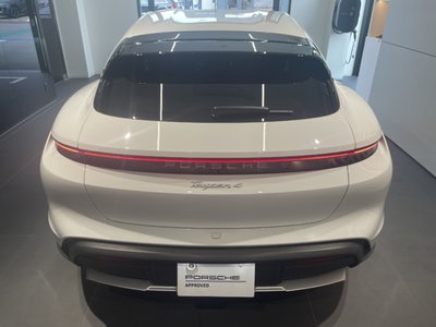 PORSCHE TAYCAN CROSS TURISMO - 5