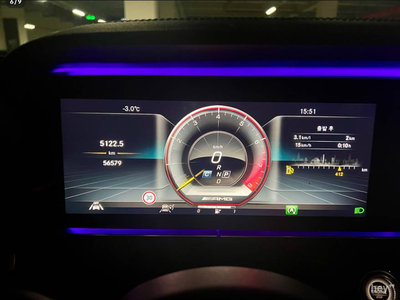 MERCEDES-BENZ E-CLASS - 3