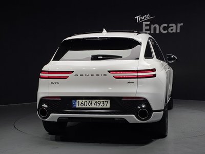 صورة 4 لـ 2021 Genesis GV70