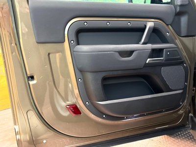 2023 LAND Rover DEFENDER thumbnail 51